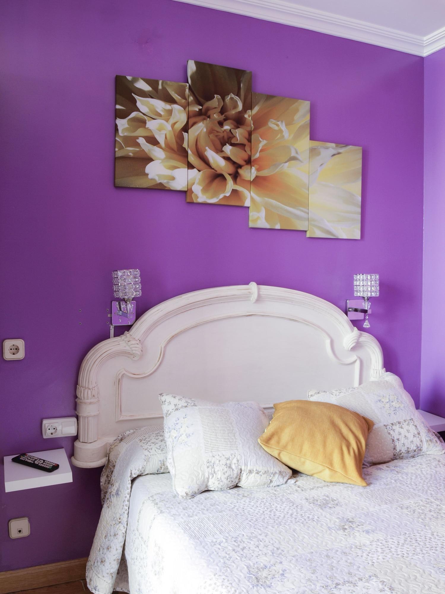 Rc Miguel Angel Vandrerhjem Madrid Eksteriør bilde Purple bedroom