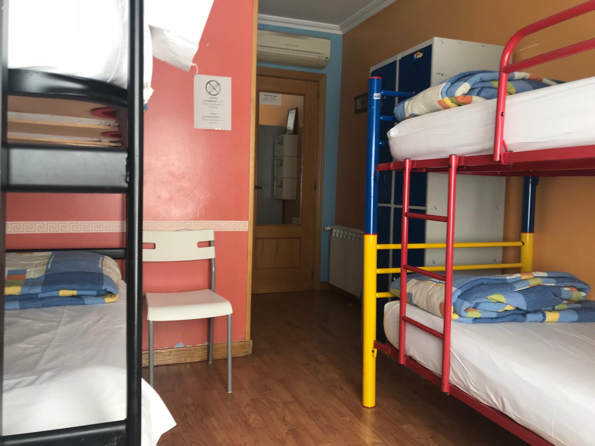 Rc Miguel Angel Vandrerhjem Madrid Eksteriør bilde Hostel in Madrid, Spain