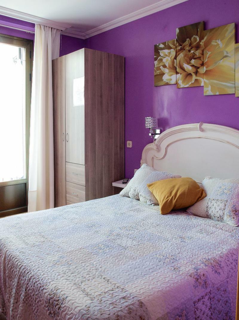 Rc Miguel Angel Vandrerhjem Madrid Eksteriør bilde A bedroom
